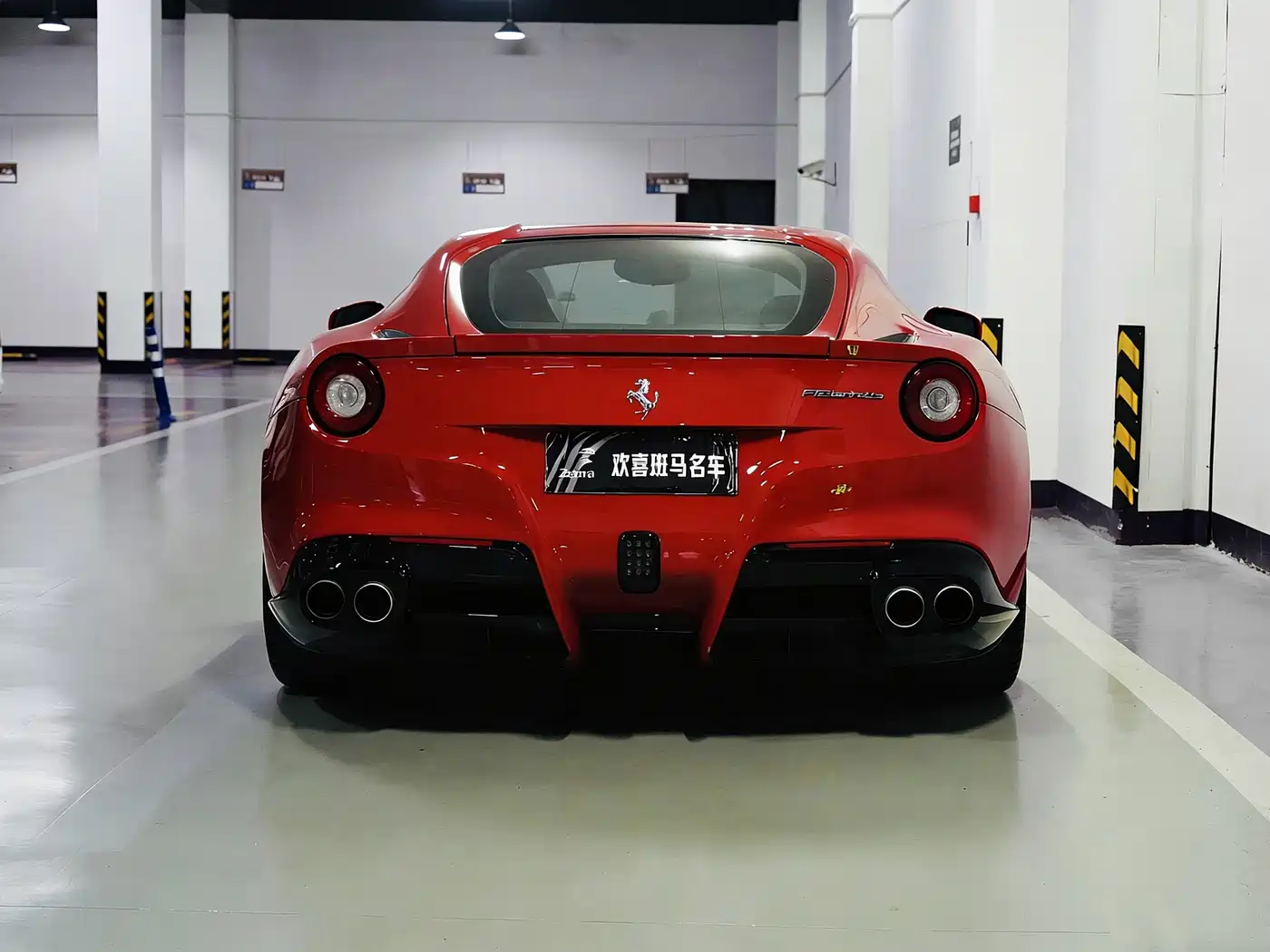 Ferrari F12berlinetta 2014 2013 6.3L Standard