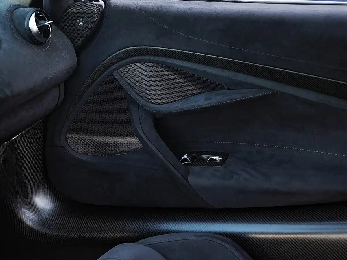 McLaren 720S 2019 4.0T Coupe фото 15