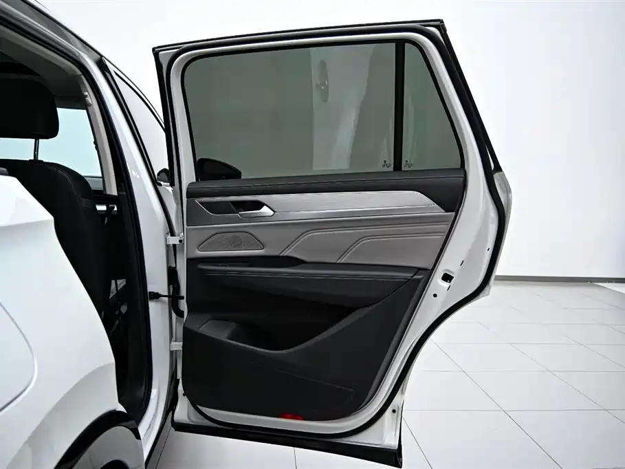 Volkswagen Talagon 2023 380TSI 4WD R-Line Touring Edition фото 22