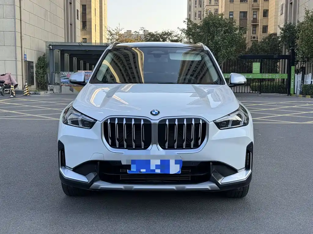 Фото 3 - BMW X1