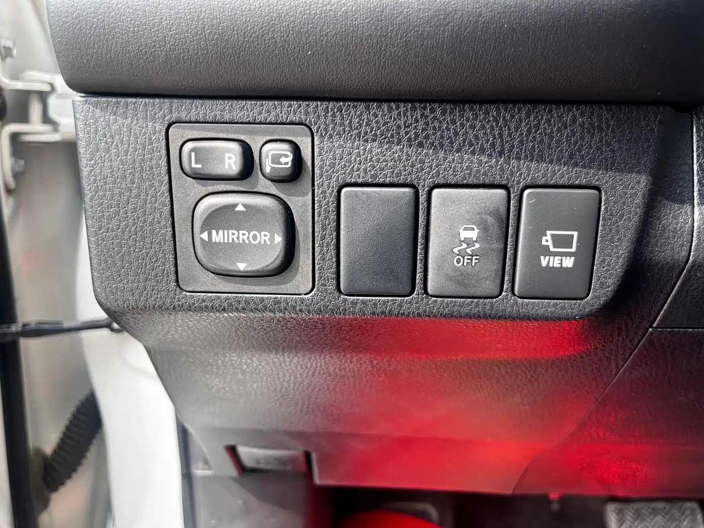 Toyota RAV4 Rongfang 2016 2.0L CVT 2WD Smart (China V) фото 14