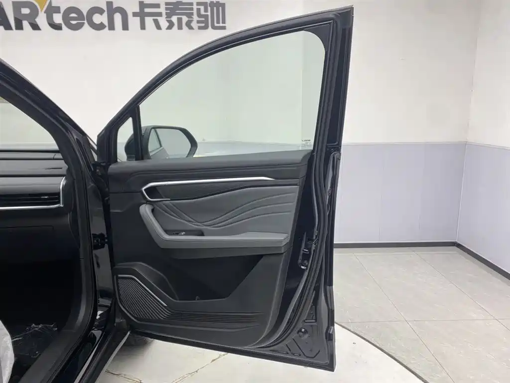 Geely Haoyue L 2026 2026 1.5TD DCT Happiness 7-Seater