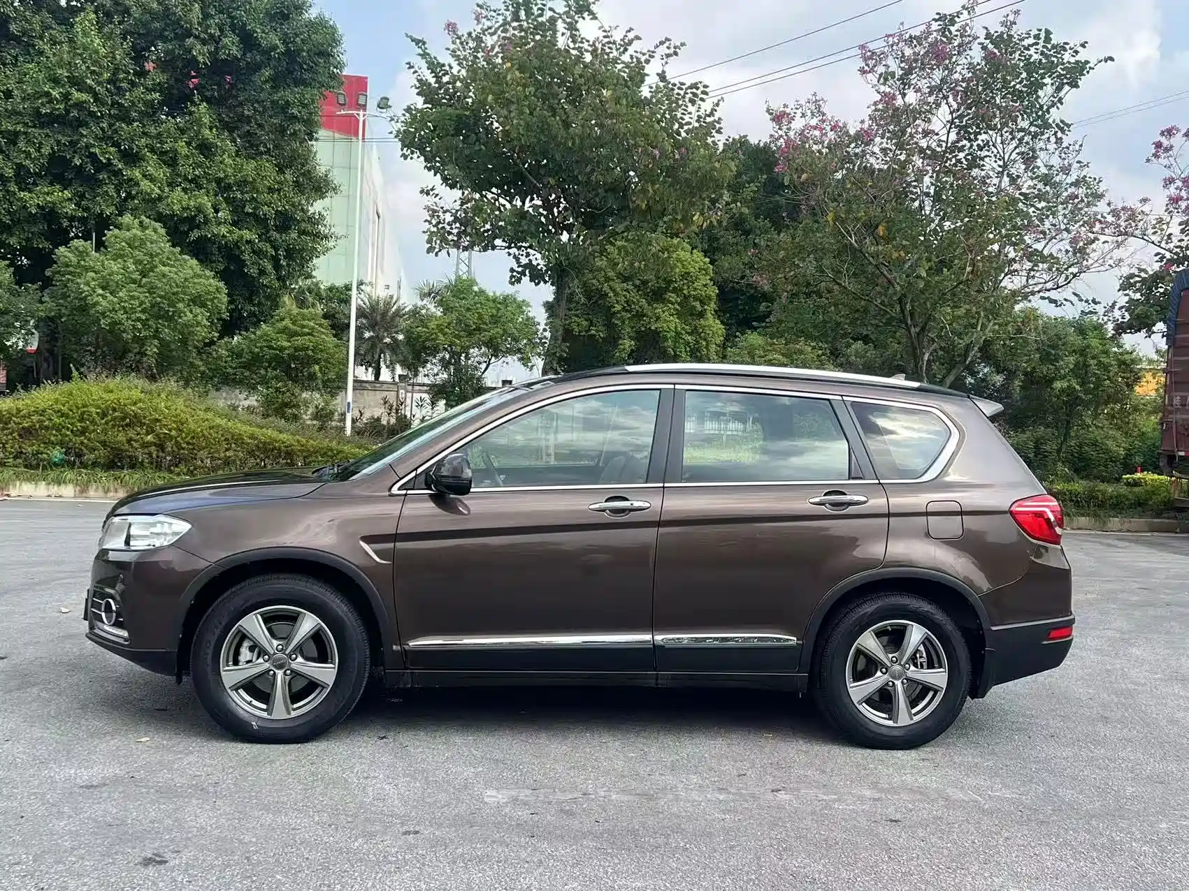 Photo 4 - Haval H6