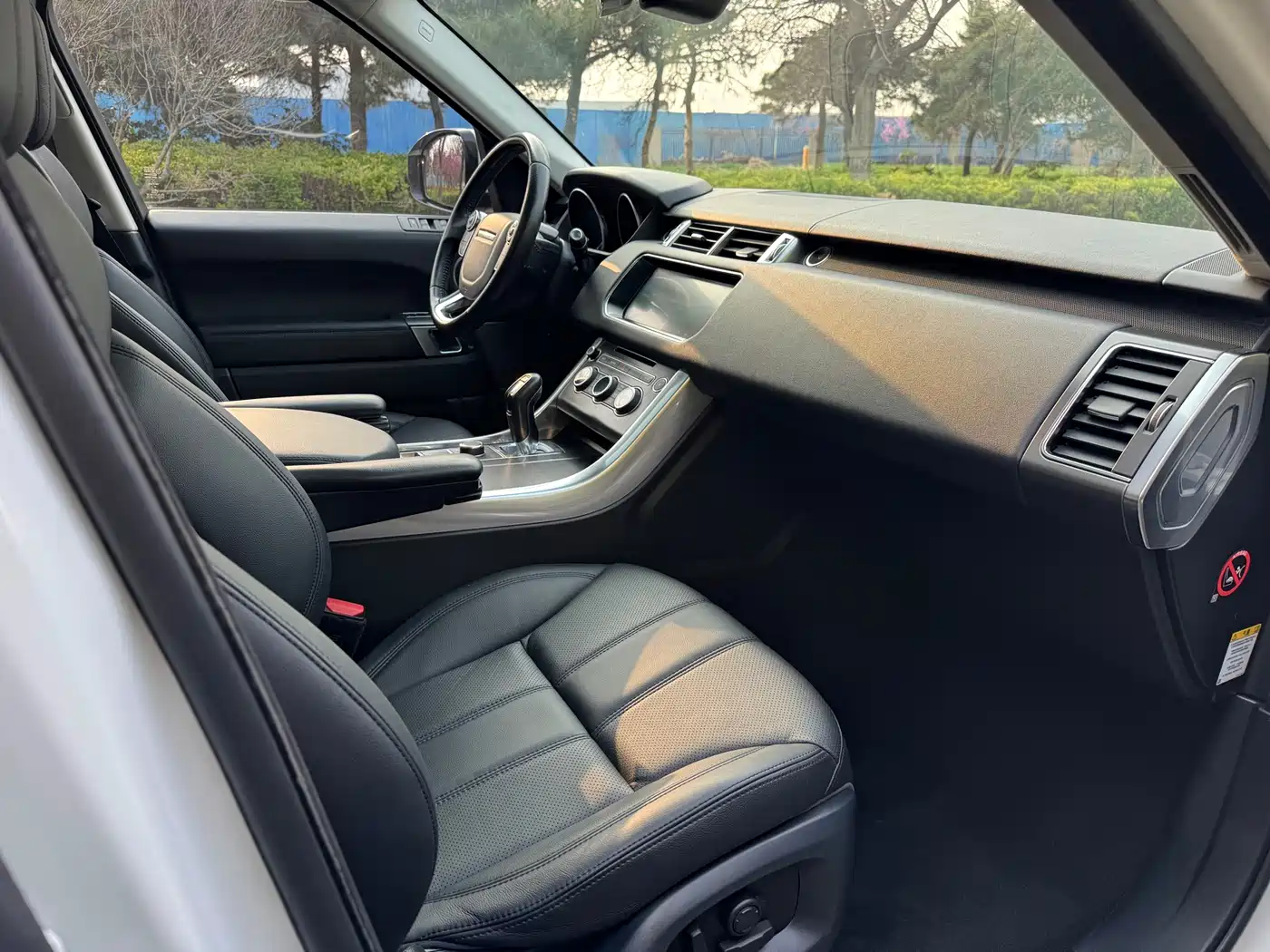 Land Rover Range Rover Sport 2017 3.0 SC V6 SE фото 11