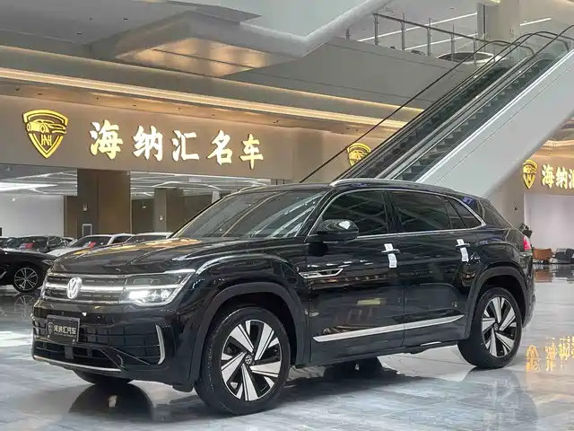VOLKSWAGEN TOURANG 2023
