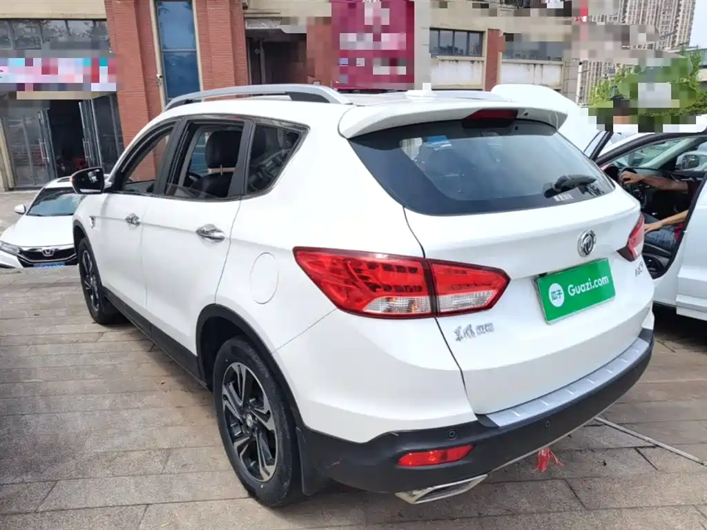 Dongfeng Aeolus Dongfeng Fengshen AX7 2016 2016 2.3L Automatic Smart Premium