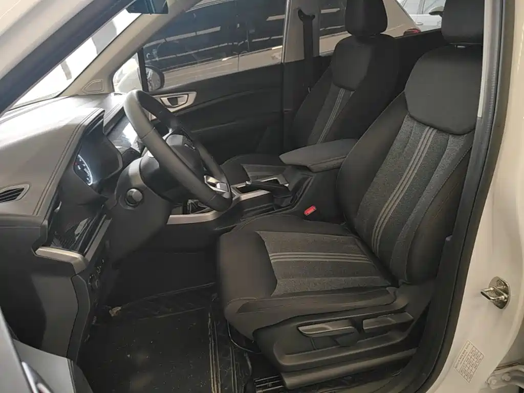 Wuling Motors Wuling Jiachen 2024 2022 1.5L Manual Joy Elite