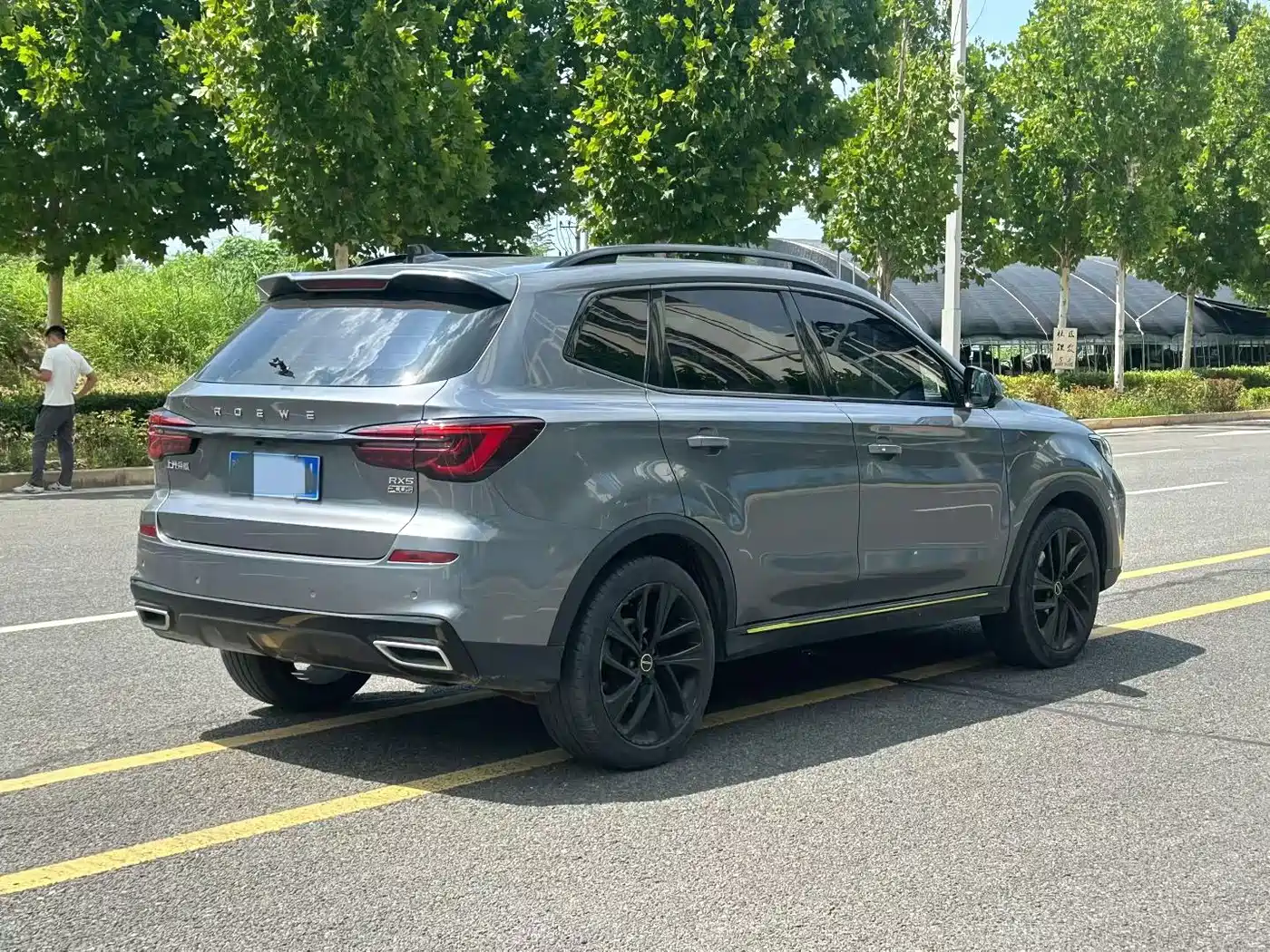 Фото 9 - Roewe RX5