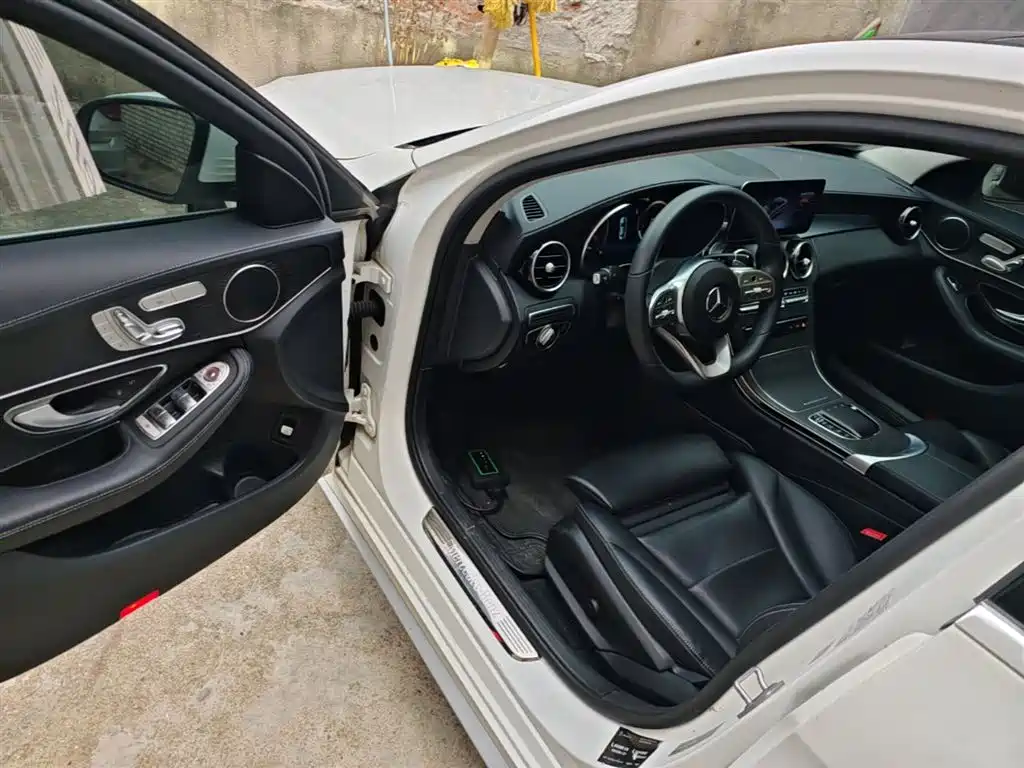 Mercedes-Benz C-Class 2020 Facelift C 260 L Sport фото 16