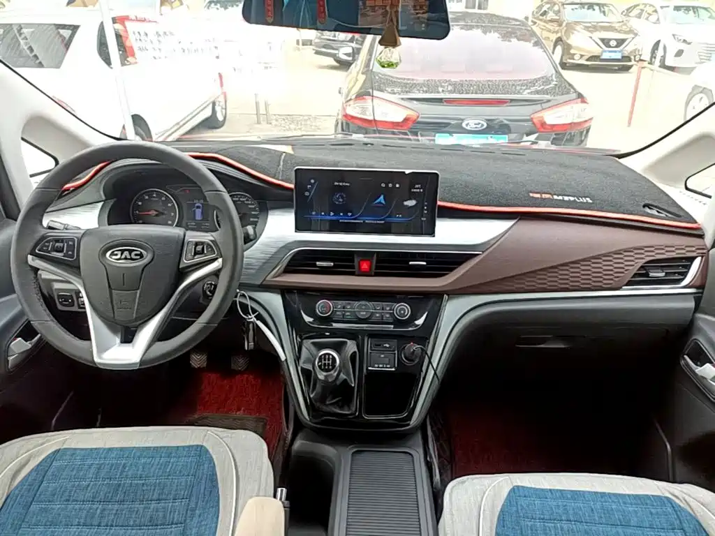 صورة 10 - JAC Refine M3