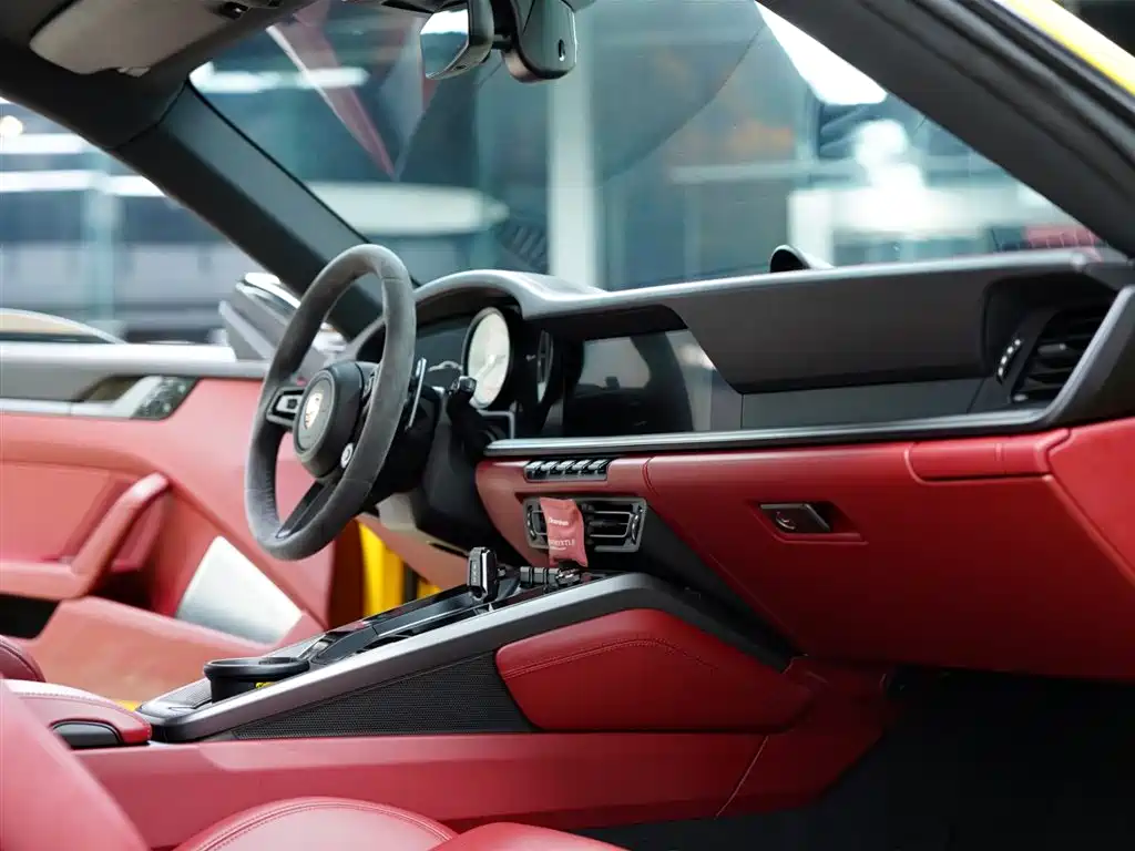 Porsche 911 2020 Carrera 3.0T фото 43