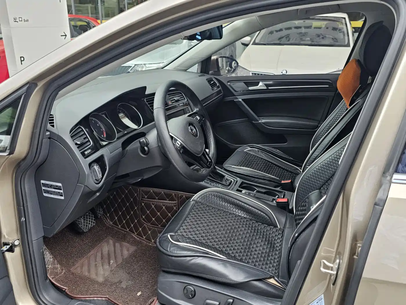Volkswagen Golf 2016 280TSI Automatic Flagship фото 5