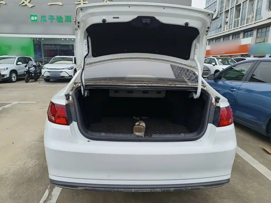 صورة 19 - Geely Emgrand GL