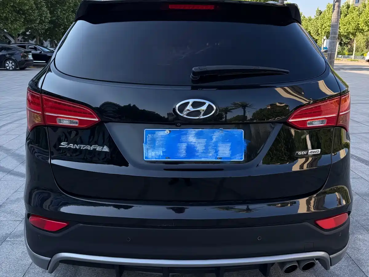 Hyundai Santa Fe (Import) 2013 3.0L 4WD Comfort Navigation Edition 7-Seater Euro V фото 4