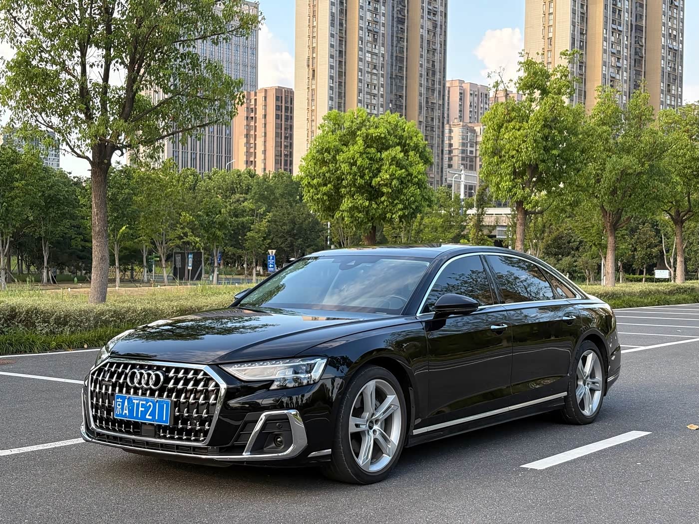 Audi A8