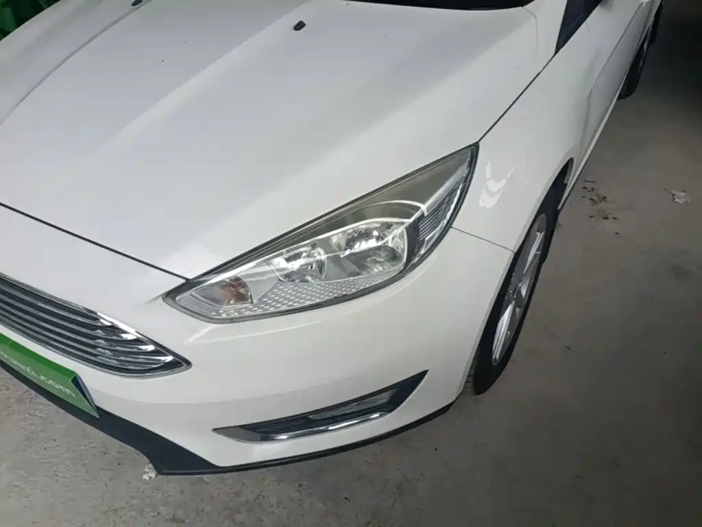 Ford Focus 2016 2017 Sedan 1.6L Automatic Fashion Smart Edition