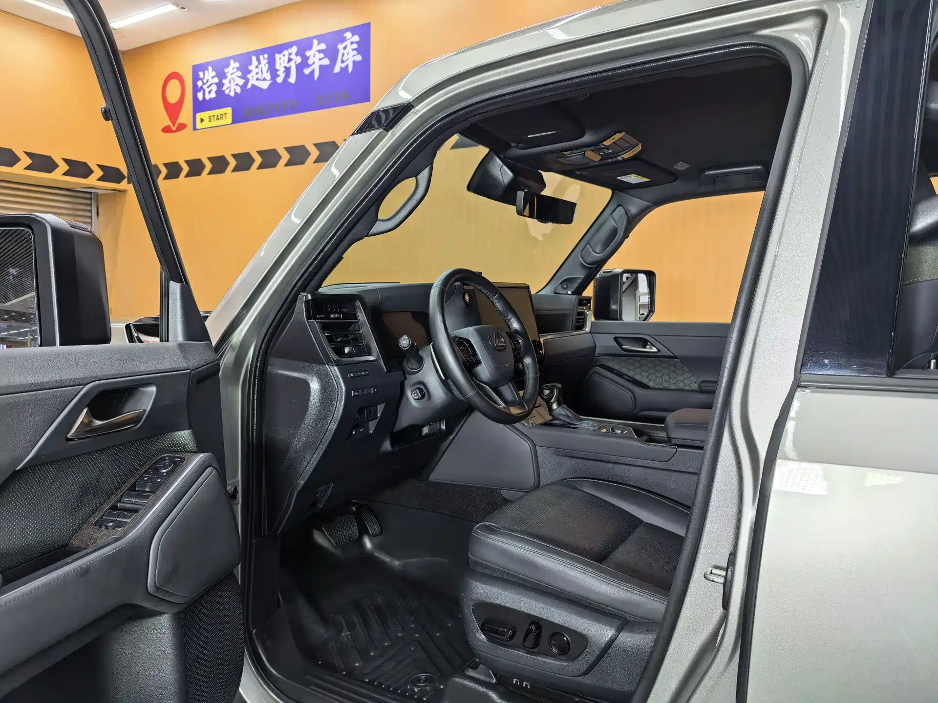 Фото 8 - Lexus GX