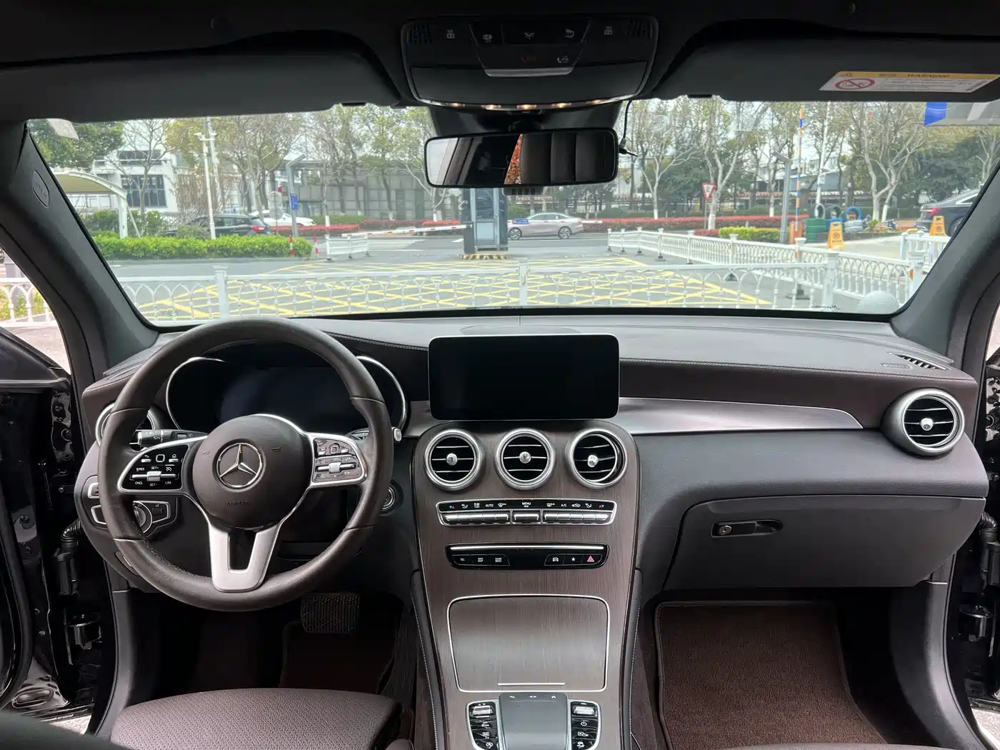Mercedes-Benz GLC 2020 Facelift GLC 300 L 4MATIC Dynamic фото 7