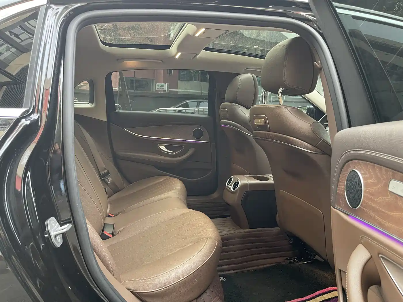 Mercedes-Benz E-Class 2020 E 300 L Fashion фото 15