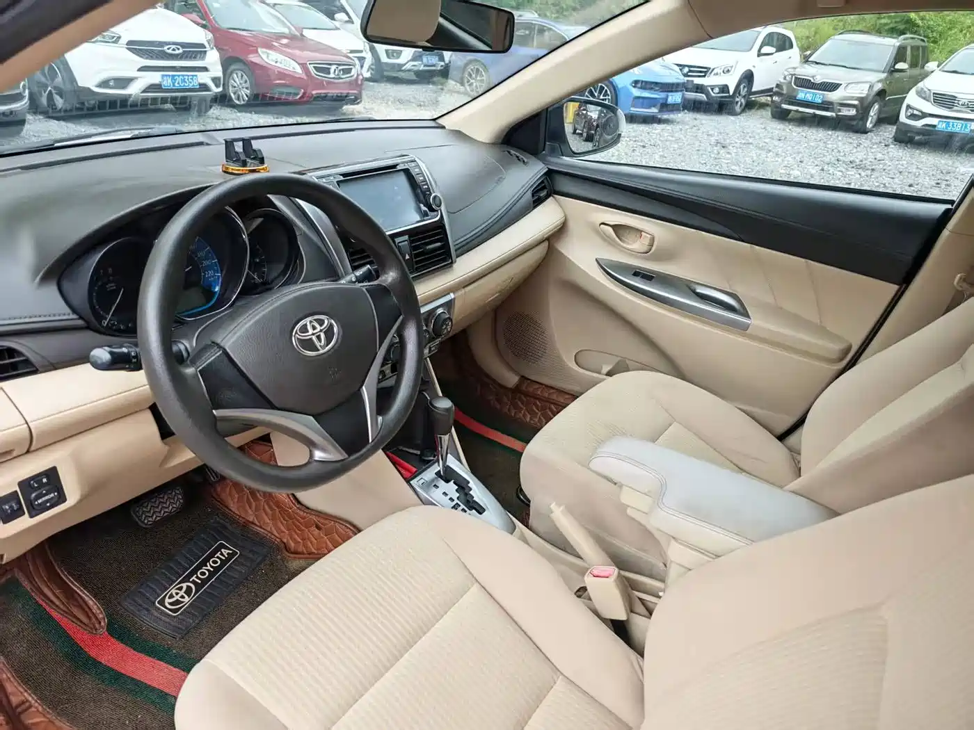 Toyota YARiS L Zhi Xuan 2014 2014 1.5G Automatic Dynamic Edition
