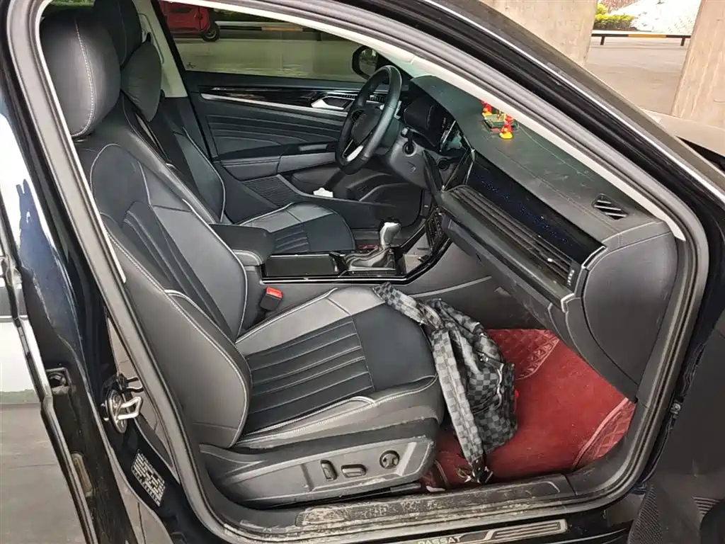 Volkswagen Passat 2023 Facelift 330TSI Elite Edition фото 20