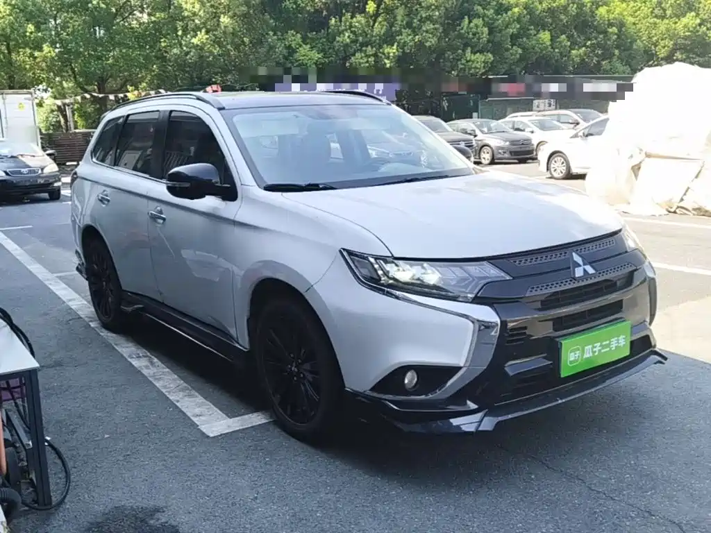 Mitsubishi Outlander 2022 2021 2.4L 4WD Yaodong Edition 5-seater