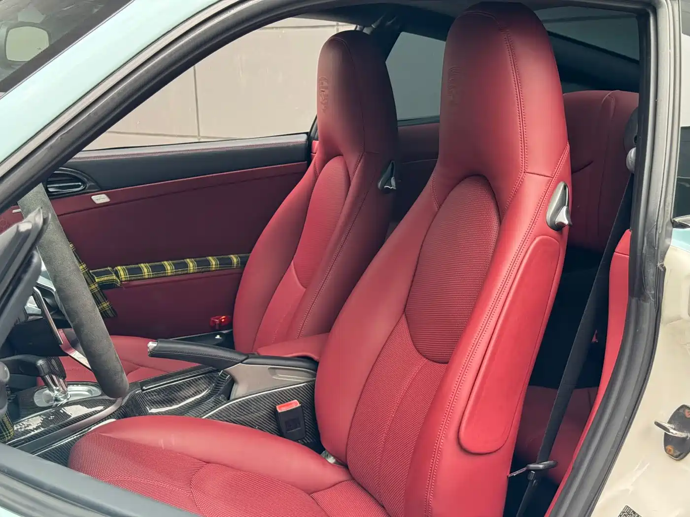 Porsche 911 2010 Carrera S 3.8L фото 14