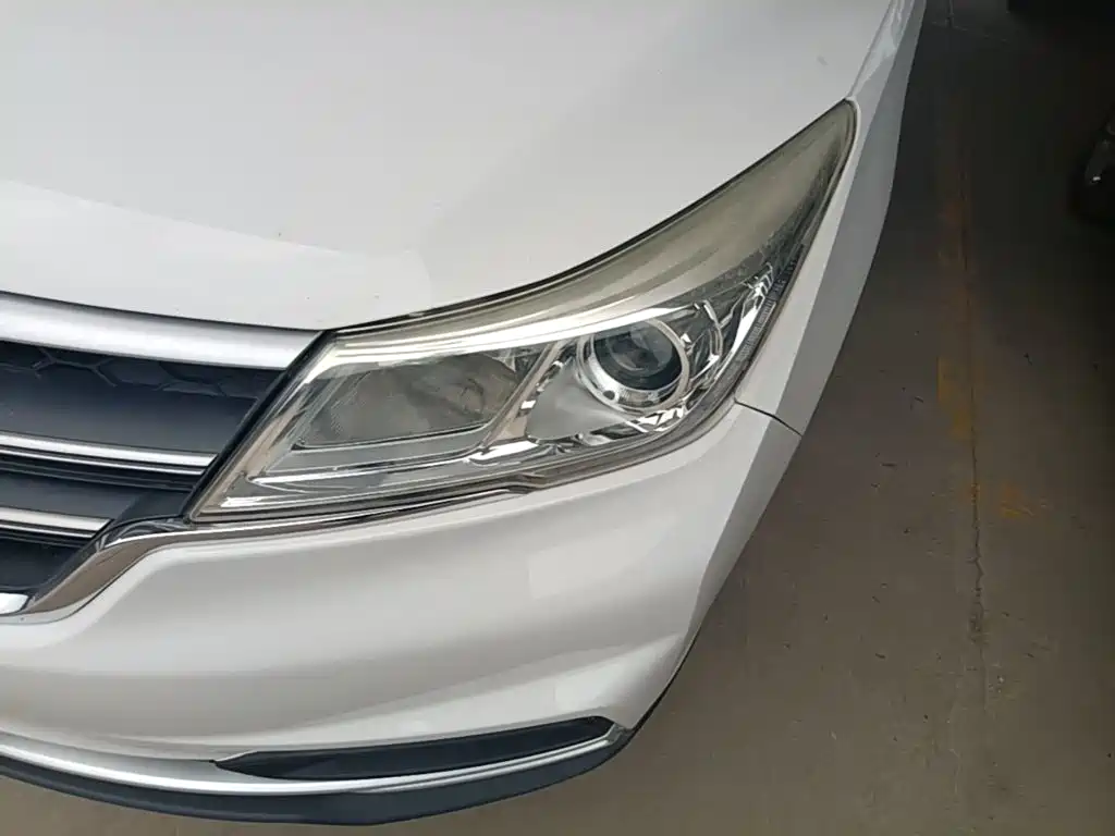 Baojun 730 2020 2019 1.5L Manual Fashion Edition 7-Seater China VI