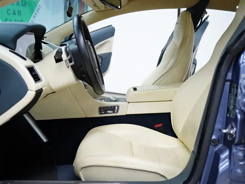 Aston Martin Rapide 2011 2010 6.0L