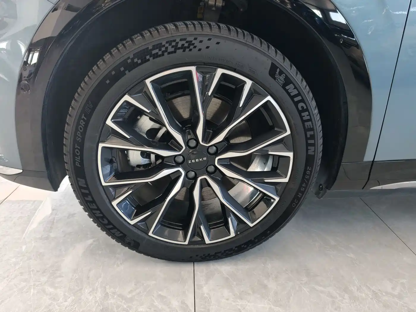 ZEEKR 7X 2026 2026 Model 75kWh RWD Smart Driving Edition