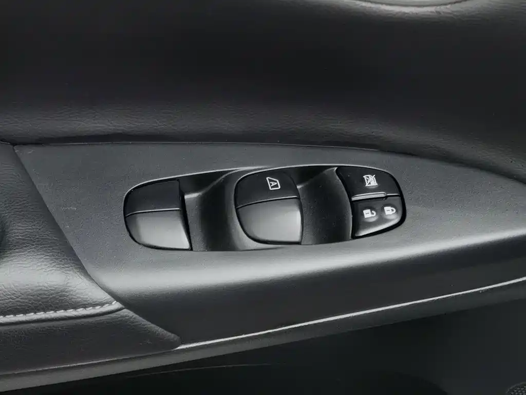 Фото 9 - Nissan Sylphy
