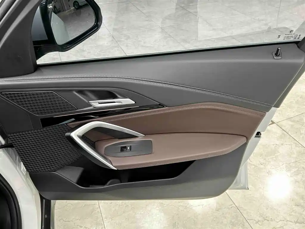 BMW X1 2023 sDrive20Li X Design Package фото 12