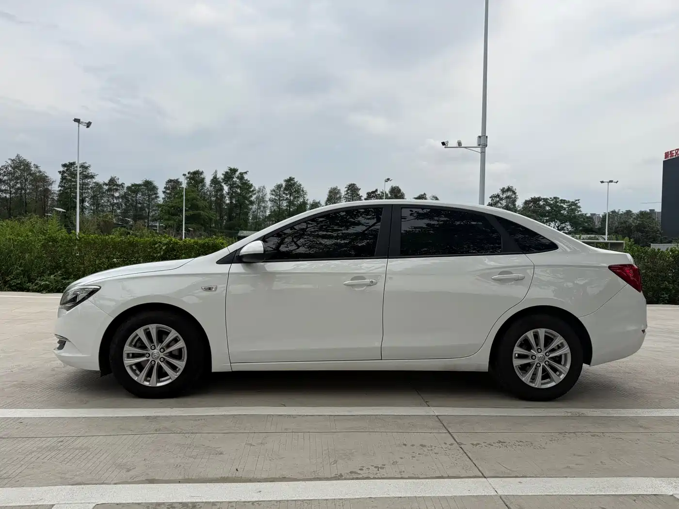 Buick Excelle 2017 15N Automatic Progressive фото 3