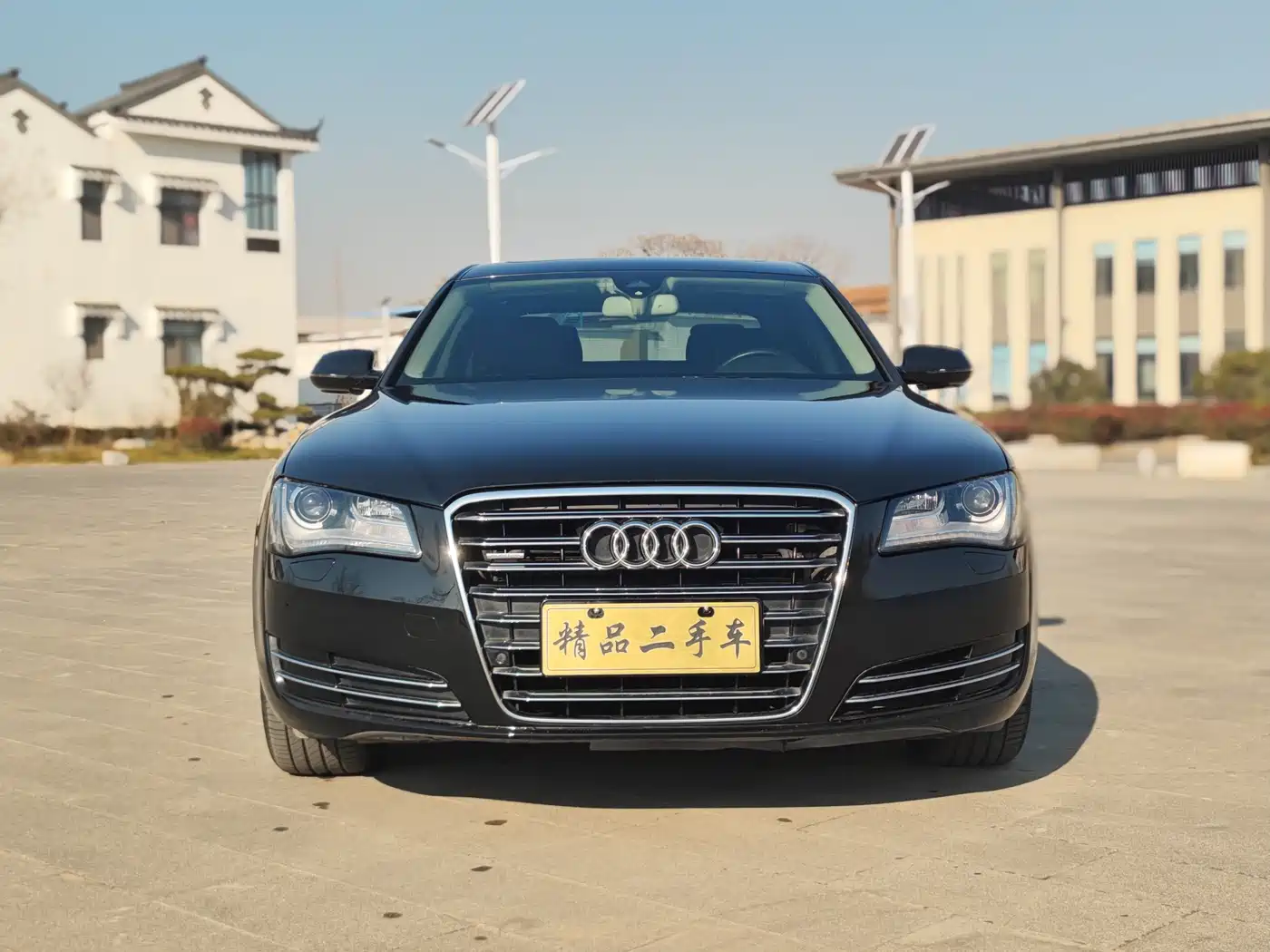 Audi A8 2012 A8L 45 TFSI quattro Luxury фото 2