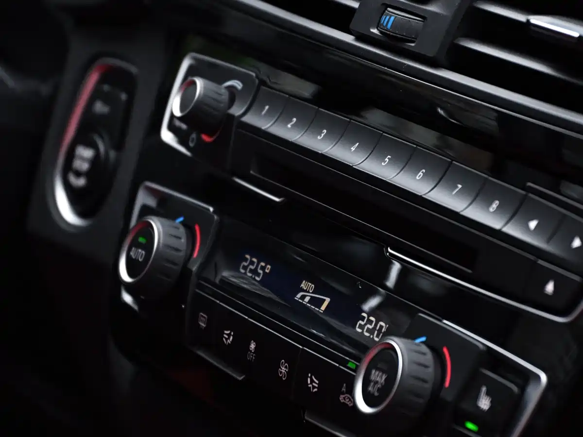 BMW 3 Series GT 2019 320i M Sport Model фото 32