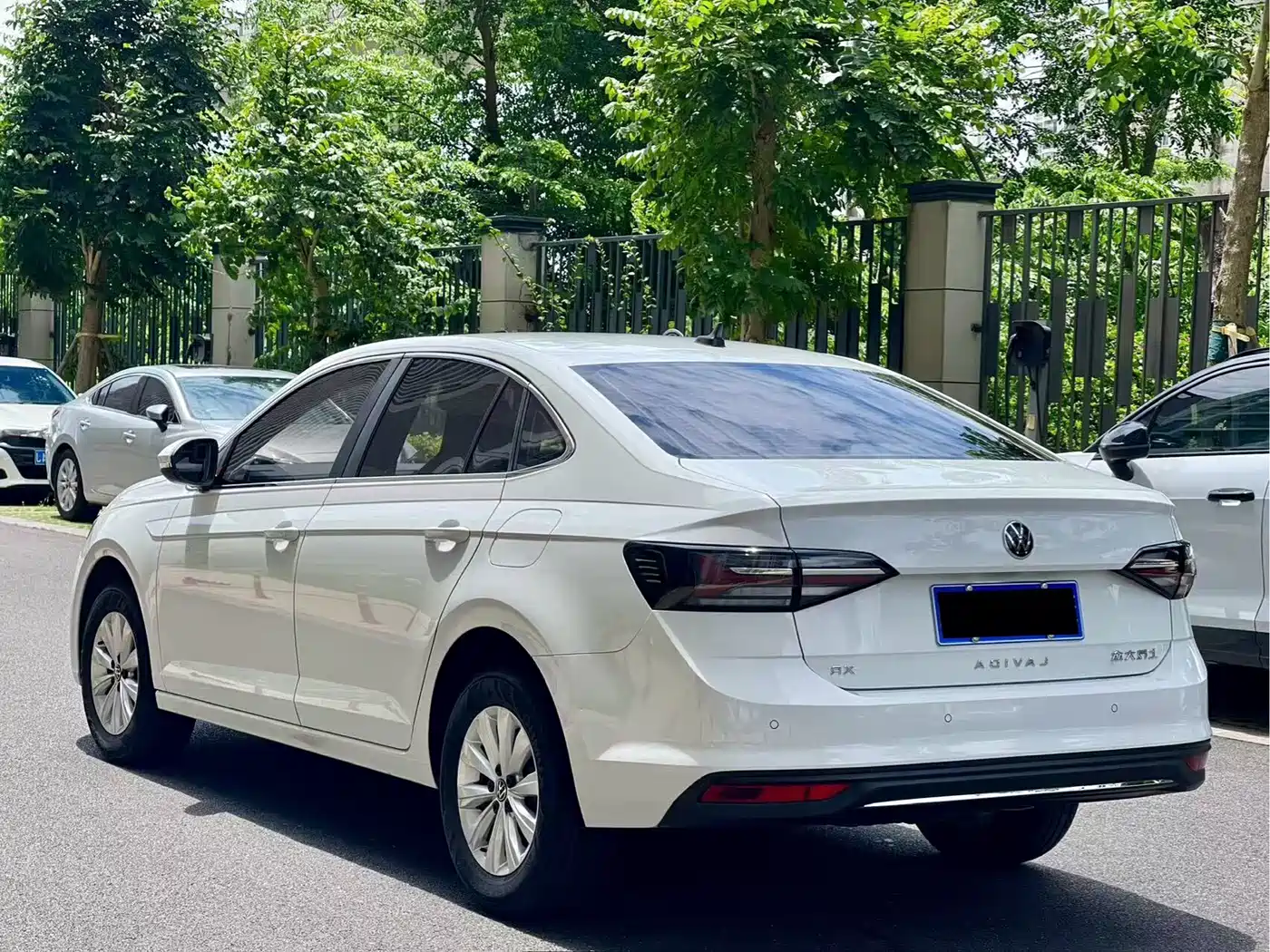 Volkswagen Lavida 2025 Model New Edge 1.5L New Leisure Edition фото 7