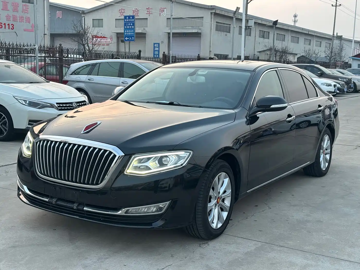 Hongqi H7 2015 2.0T Luxury