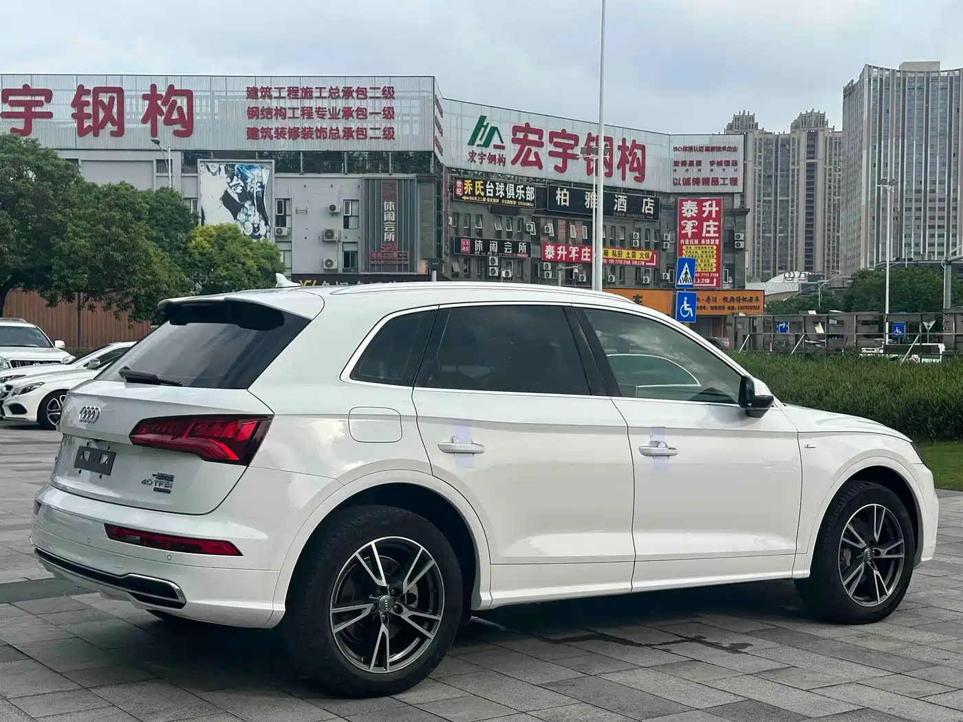 Audi Q5L 2018 2018 40 TFSI Prestige Fashion (China V)