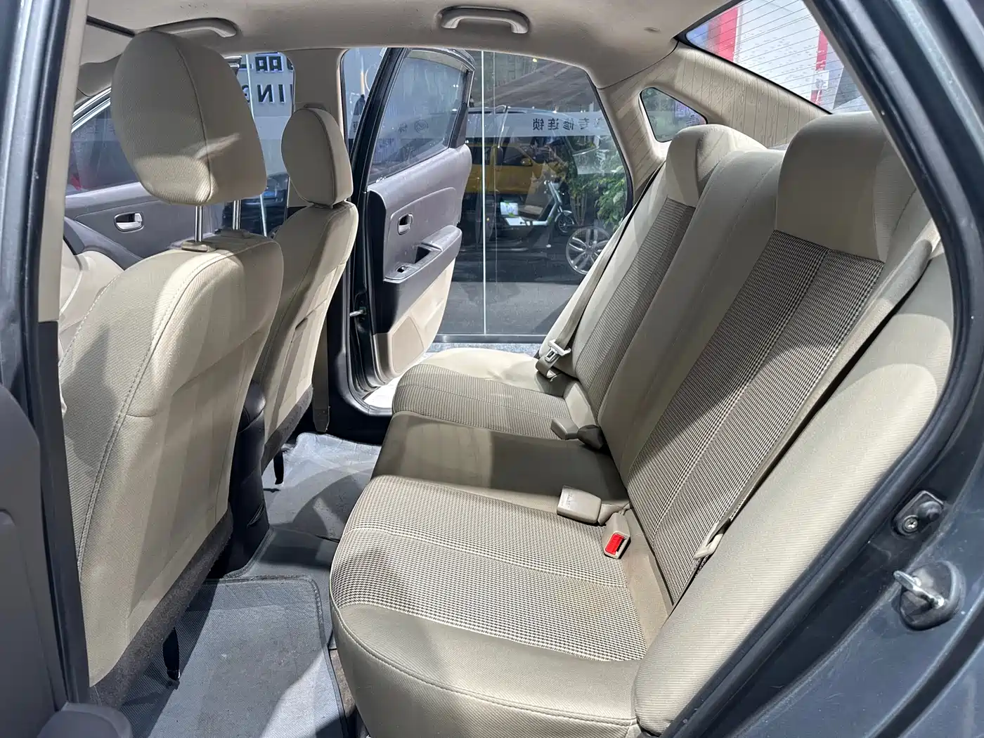 Hyundai Elantra 2011 1.6L Automatic Comfort фото 17