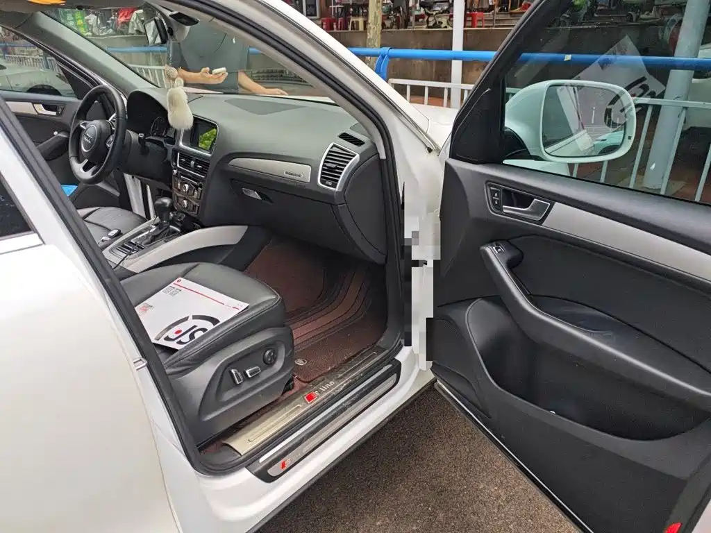Audi Q5 2018 2017 Plus 40 TFSI Progressive