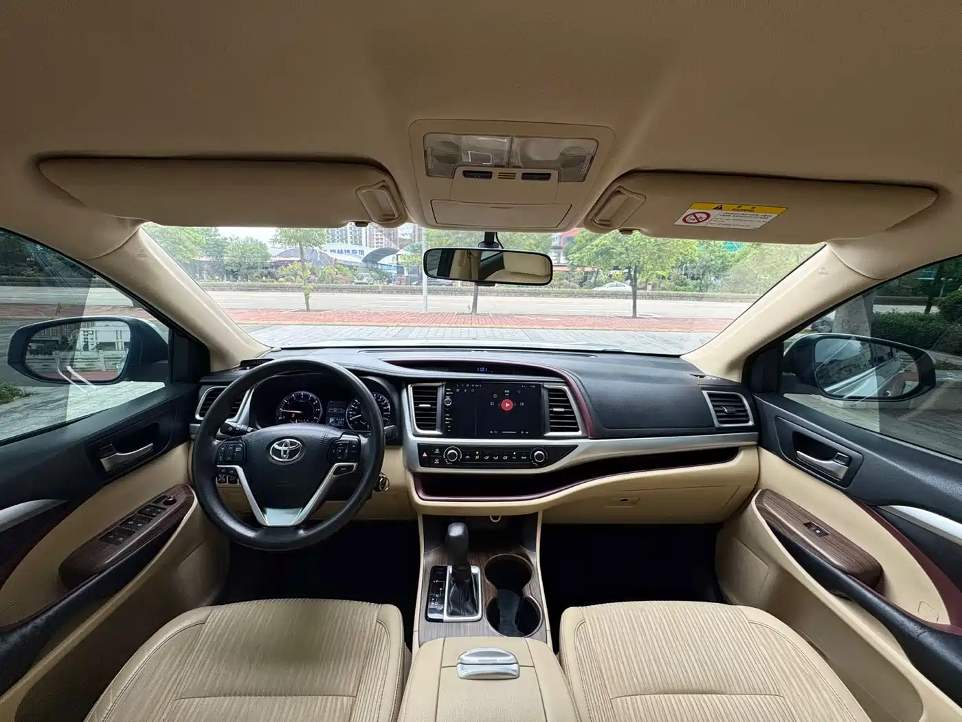Toyota Highlander 2015 2.0T AWD Elite Edition 7-seater фото 5