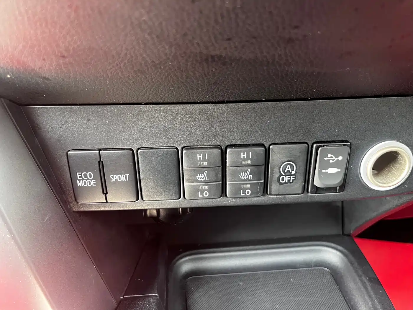 Toyota RAV4 Rongfang 2016 2.0L CVT 2WD Smart (China V) фото 13