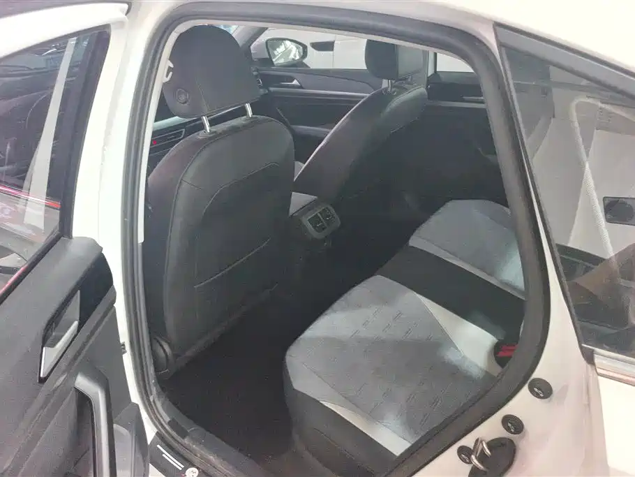 Volkswagen Lavida 2023 280TSI DSG Comfort Edition фото 11
