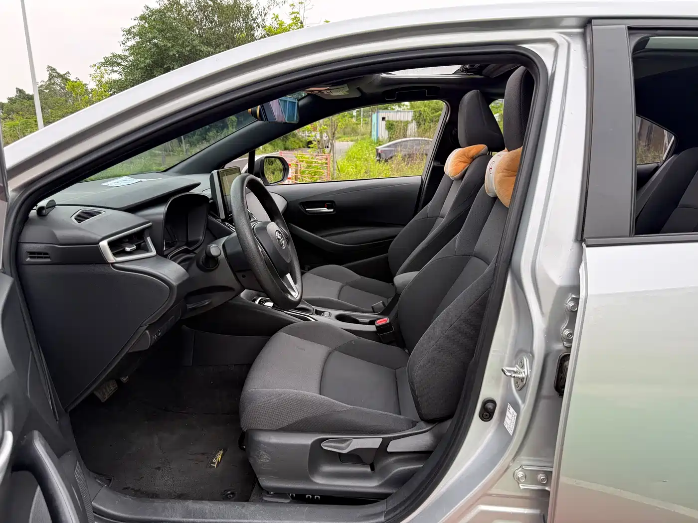 Toyota Levin 2021 185T CVT Luxury Edition фото 6
