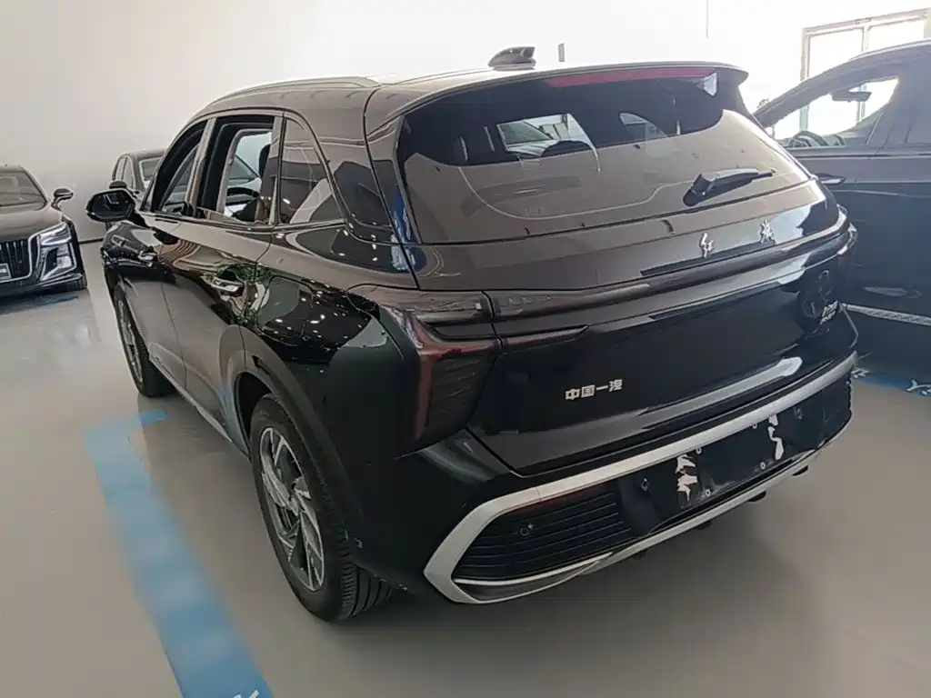 2026 Hongqi HS3 PHEV