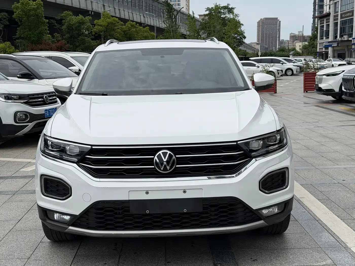 VOLKSWAGEN T-ROC EXPLORING SONGS