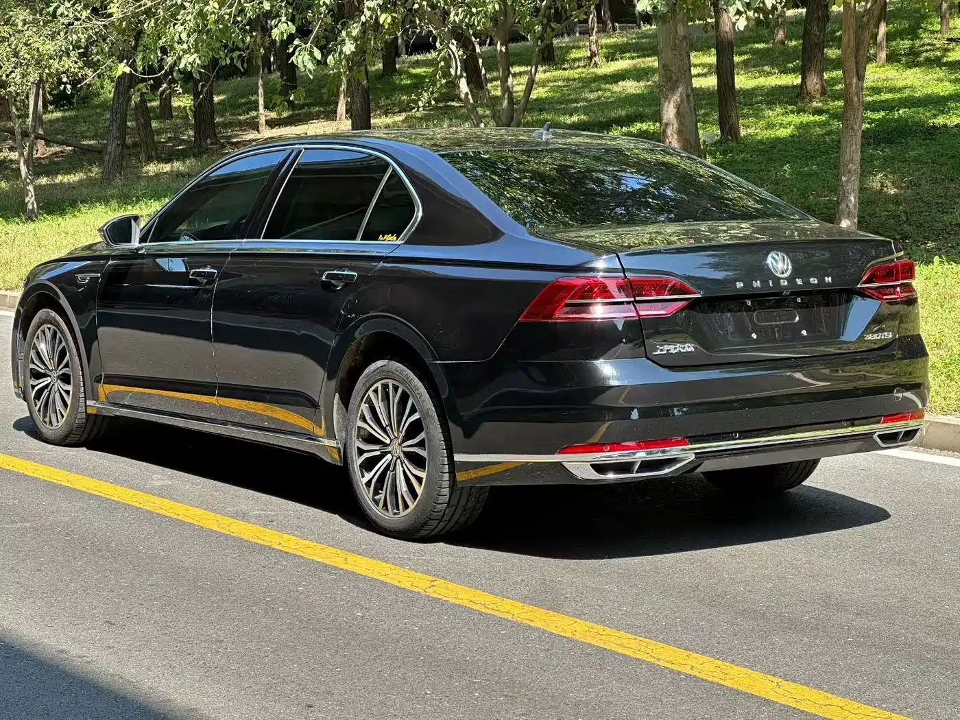 Volkswagen Phideon 2018 2018 Facelift 380TSI FWD Business