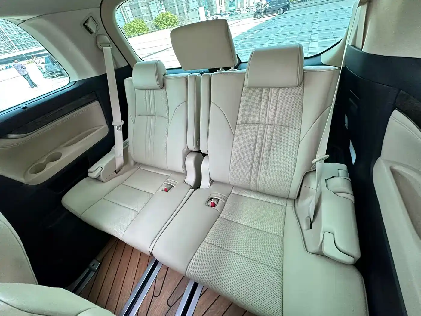Toyota Vellfire 2021 Crown Hybrid 2.5L HV Premium Edition фото 14
