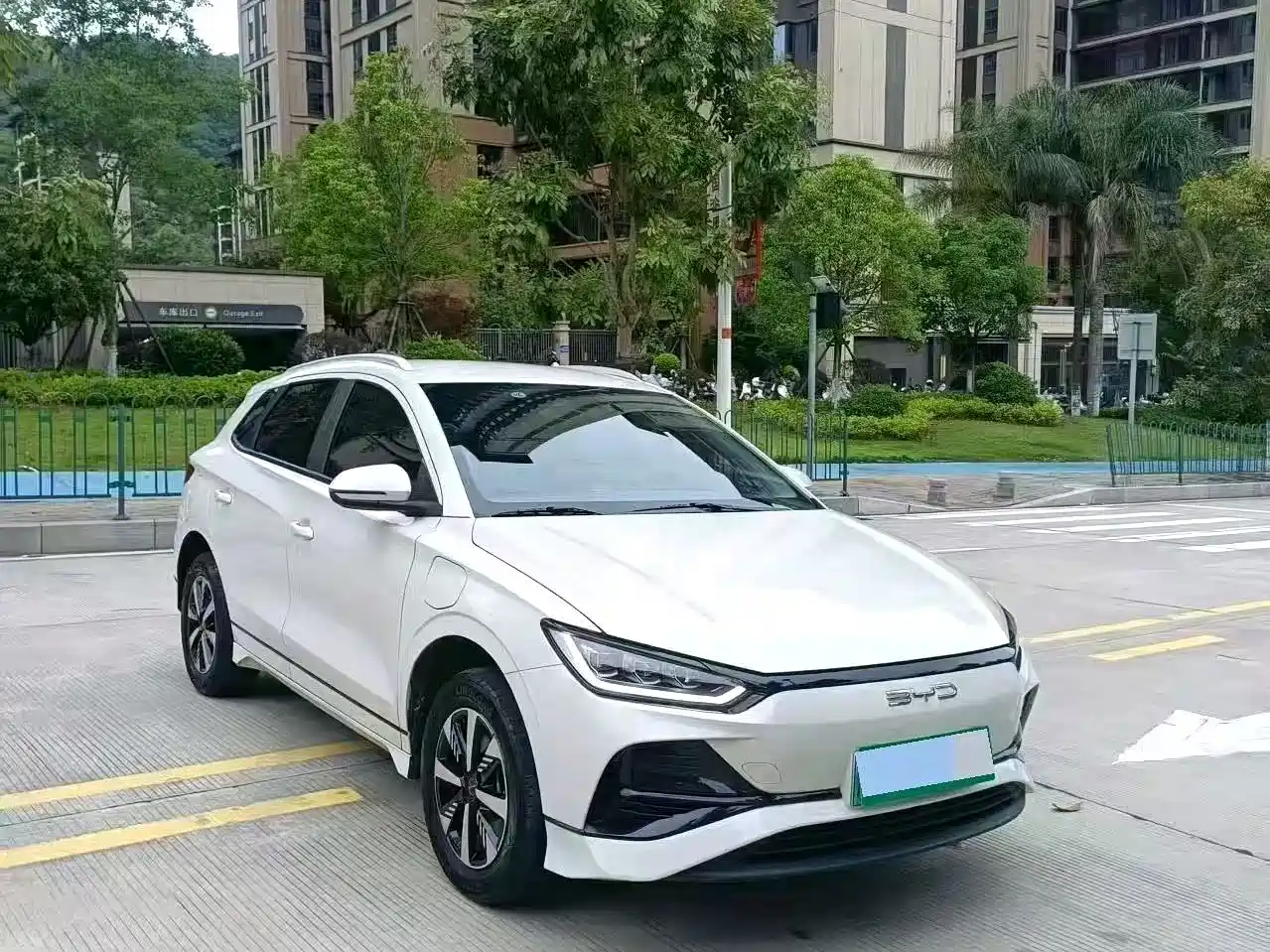 Фото 3 - BYD e2