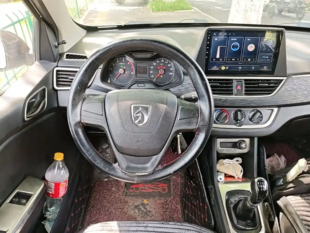 Baojun 310W 2017 2017 1.2L Manual Value Edition (China V)